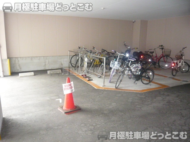 名古屋市中区大須1丁目26-39の月極駐車場2