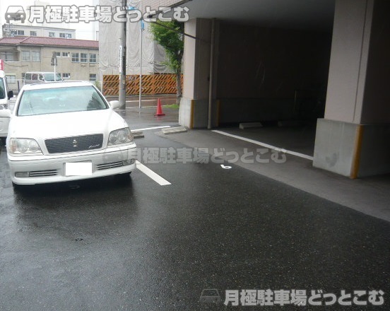 名古屋市中区大須1丁目26-39の月極駐車場2