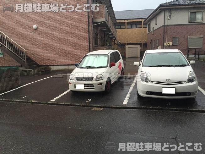 名古屋市北区志賀町1丁目75-2の月極駐車場1