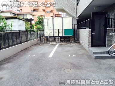 名古屋市昭和区長池町5-33の月極駐車場3