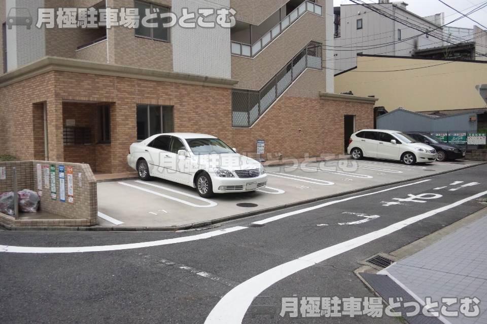 名古屋市西区幅下2丁目12.13の月極駐車場1