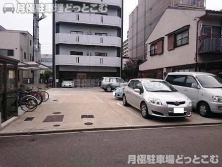 名古屋市北区御成通3丁目10番の月極駐車場3