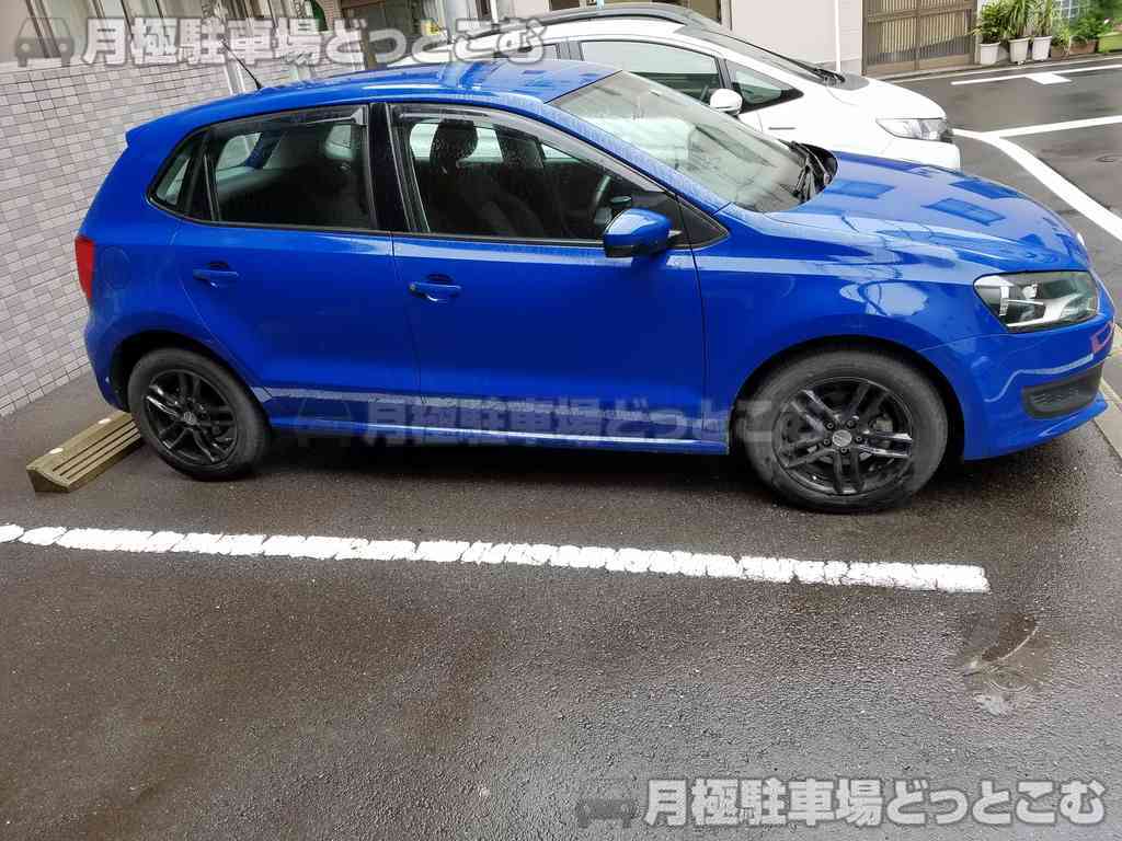 名古屋市西区浅間2丁目12-22の月極駐車場2