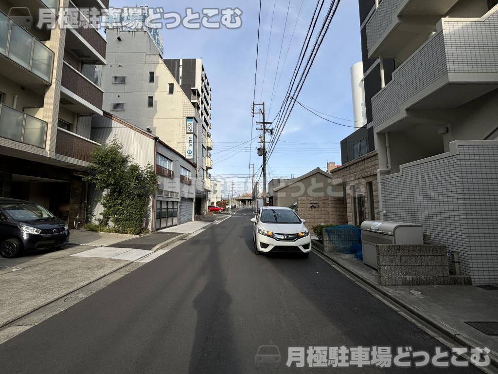 名古屋市中区平和2丁目12-4の月極駐車場3