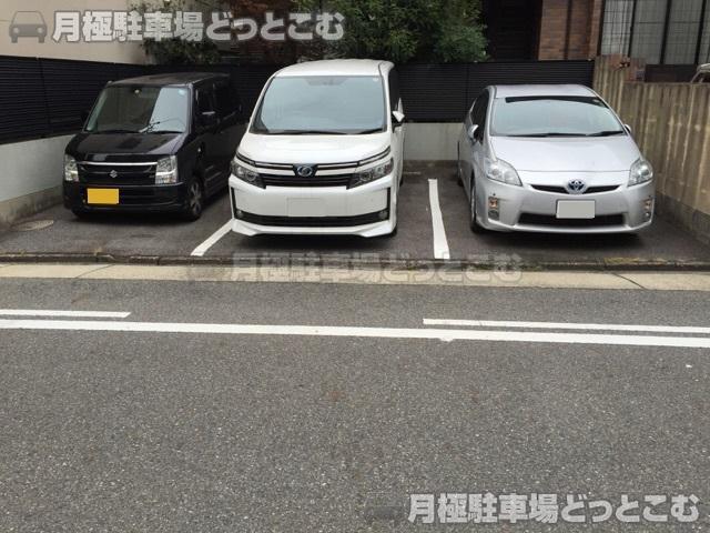 名古屋市千種区今池南13-21の月極駐車場3