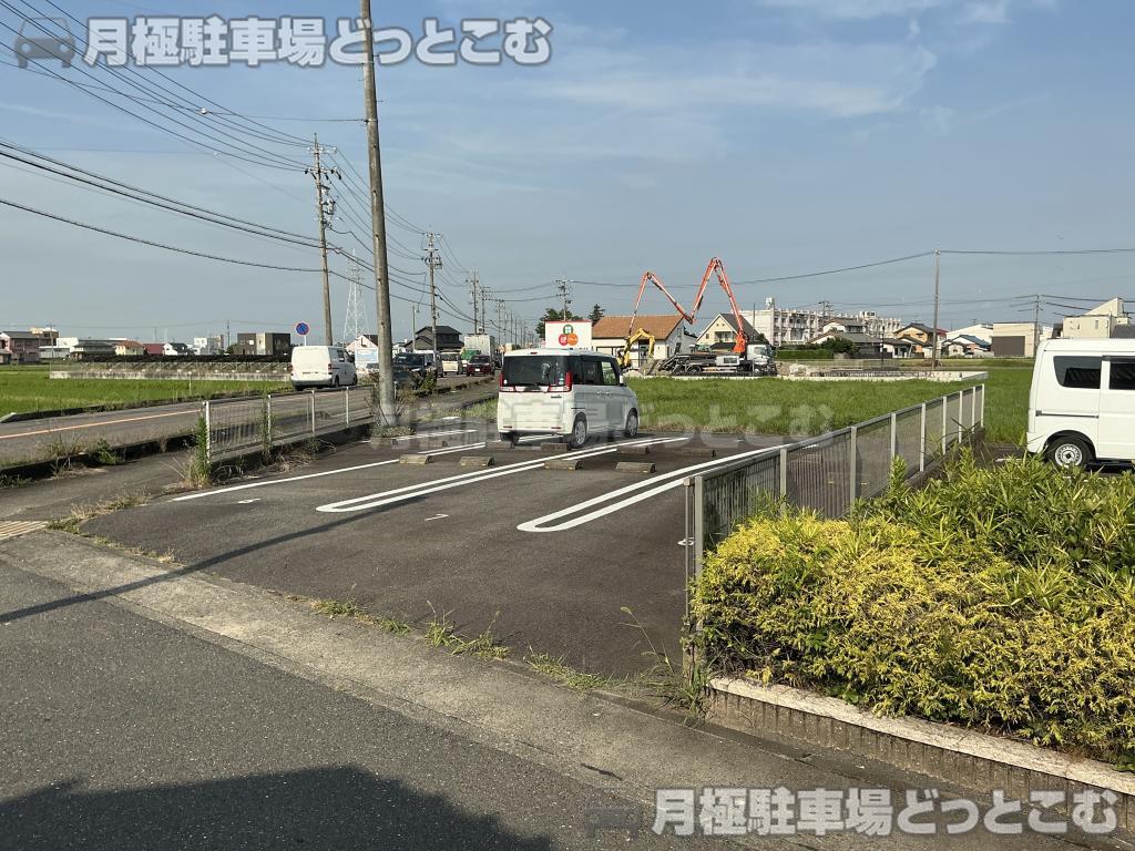 一宮市小赤見郷中10の月極駐車場7