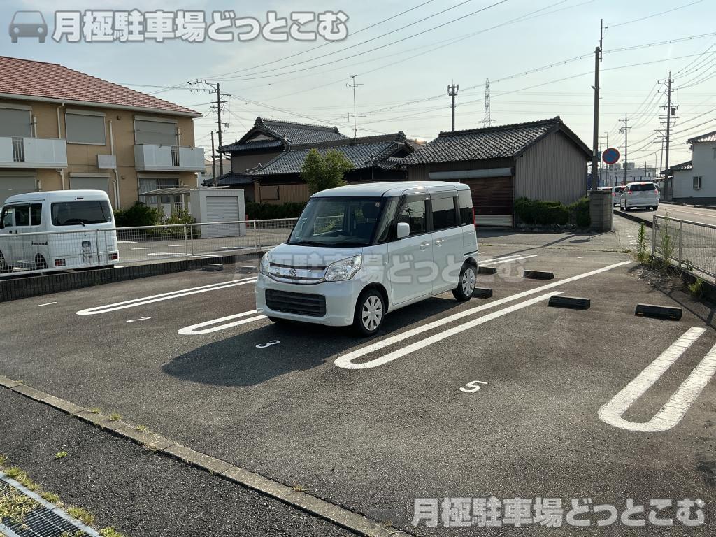 一宮市小赤見郷中10の月極駐車場9