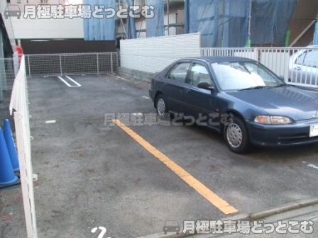 名古屋市西区那古野2-2222の月極駐車場2