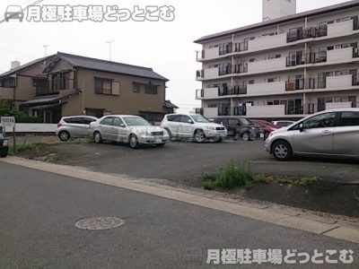 名古屋市名東区山の手三丁目915番地の月極駐車場3