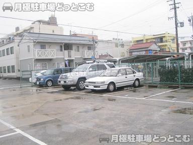 名古屋市中村区乾出町3丁目8番の月極駐車場2