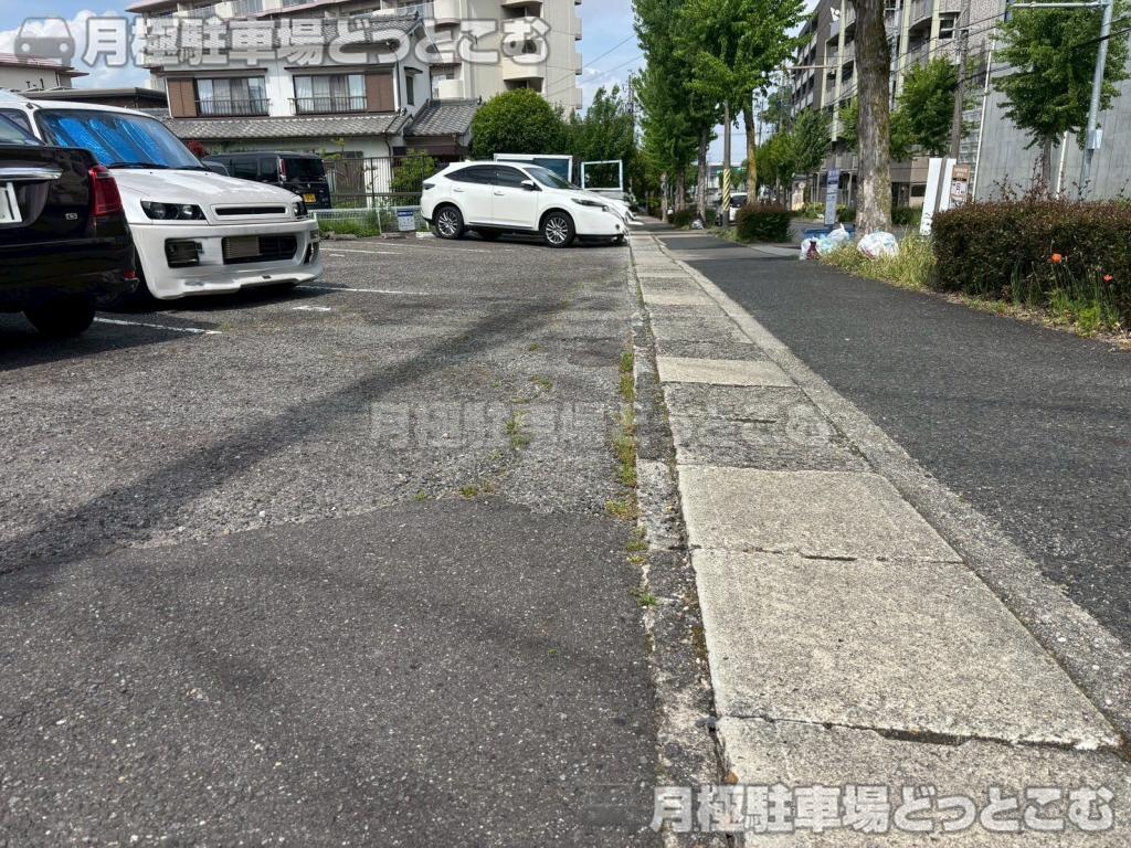 名古屋市天白区土原5丁目213の月極駐車場5