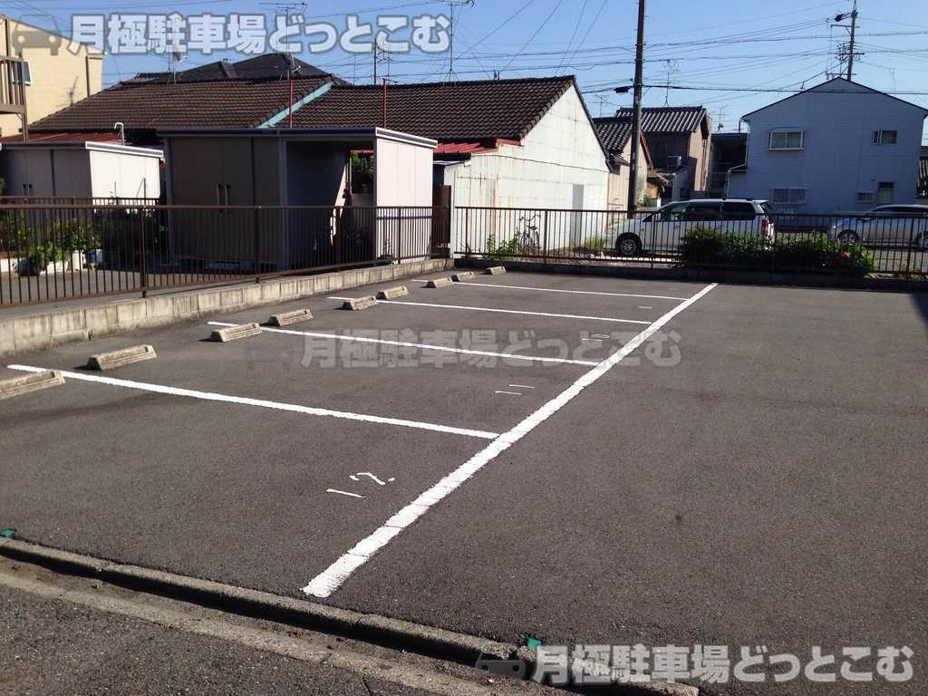 名古屋市中村区角割町4丁目29の月極駐車場3