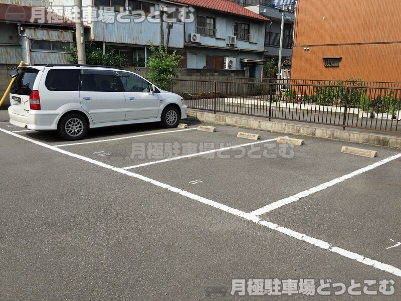 名古屋市中村区角割町4丁目29の月極駐車場5