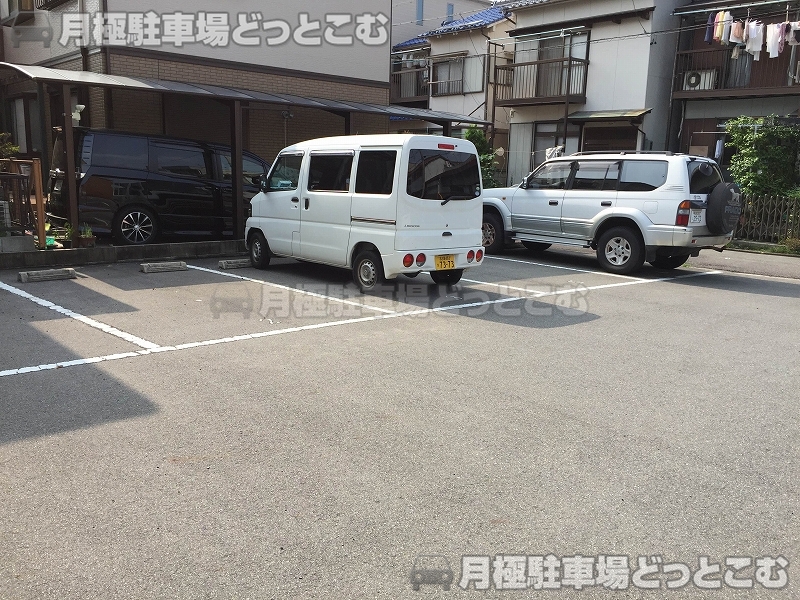 名古屋市中村区角割町4丁目29の月極駐車場6
