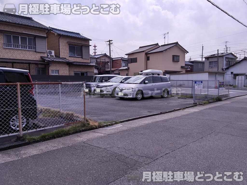 名古屋市中村区角割町4丁目34-1の月極駐車場2