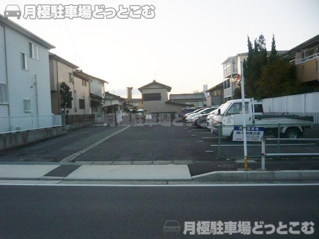 名古屋市名東区猪子石3丁目503の月極駐車場3