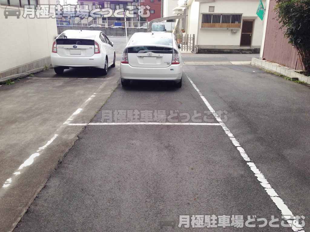 名古屋市西区浅間2丁目906の月極駐車場3