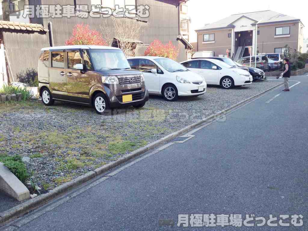名古屋市南区大同町5丁目28の月極駐車場3