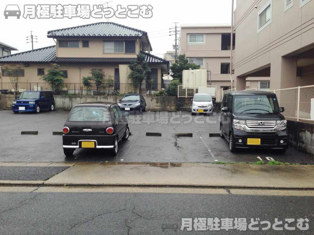 名古屋市天白区中平2丁目1104の月極駐車場3