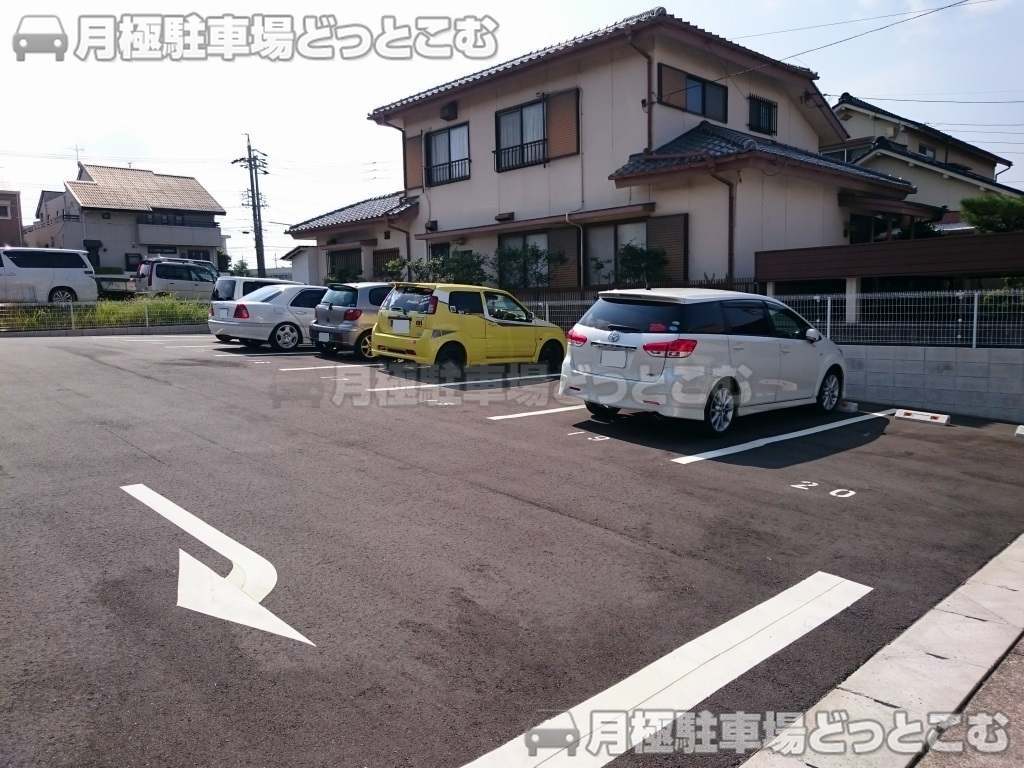 名古屋市名東区勢子坊1丁目803の月極駐車場2