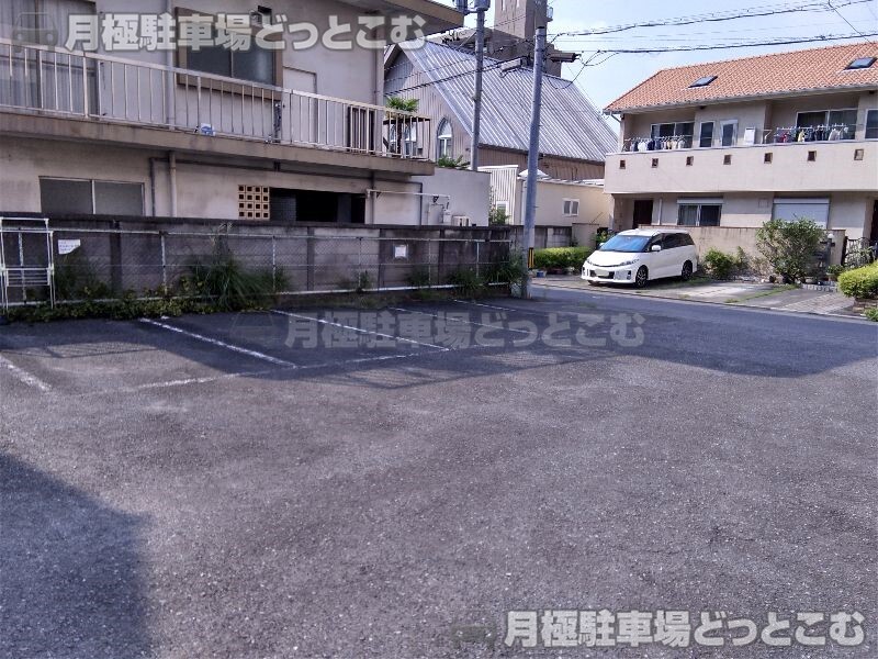 名古屋市昭和区桜山町2丁目30-2の月極駐車場7