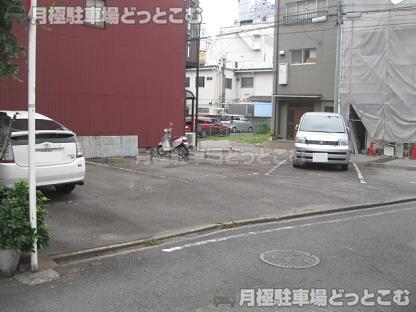 名古屋市中区平和2丁目506-1、506-2の月極駐車場2