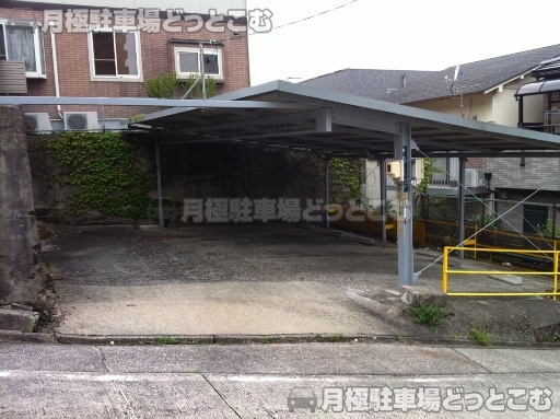 名古屋市東区芳野3丁目812の月極駐車場2
