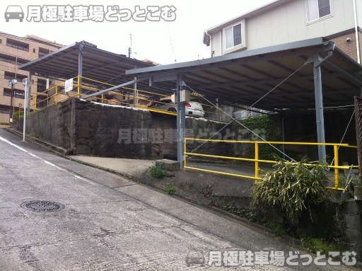 名古屋市東区芳野3丁目812の月極駐車場3