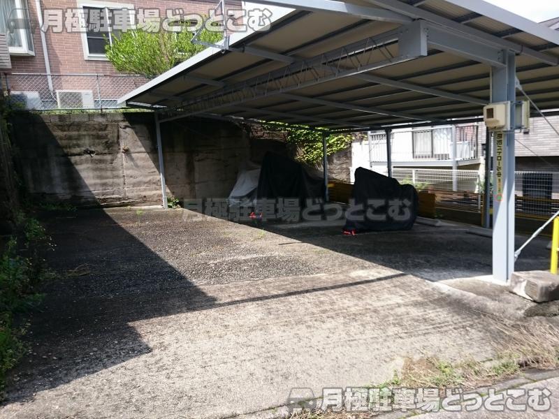 名古屋市東区芳野3丁目812の月極駐車場4