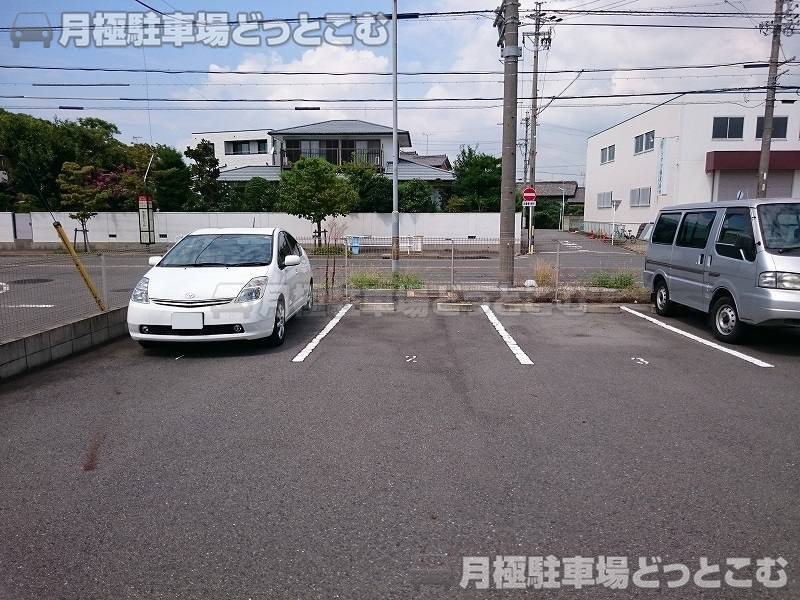 名古屋市中村区烏森町7-305の月極駐車場2