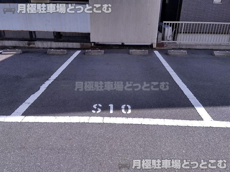 名古屋市南区豊1-5105、5115の月極駐車場2