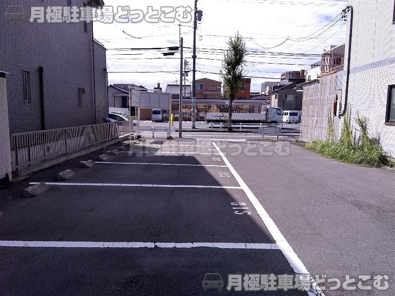 名古屋市南区豊1-5105、5115の月極駐車場7