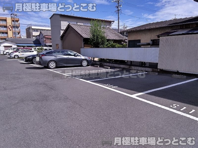 名古屋市南区豊1-5105、5115の月極駐車場8