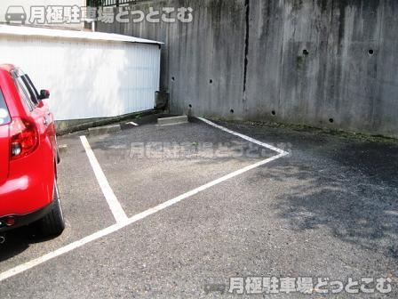 名古屋市名東区西里町4-45の月極駐車場2