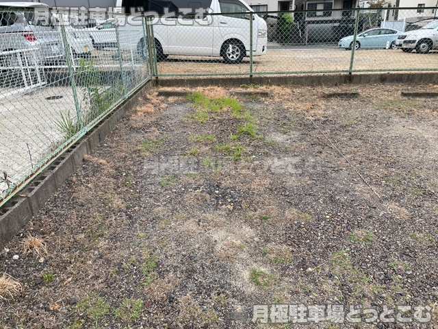名古屋市名東区猪高台1-1203の月極駐車場4
