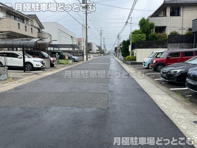 名古屋市名東区猪高台1-1203の月極駐車場7