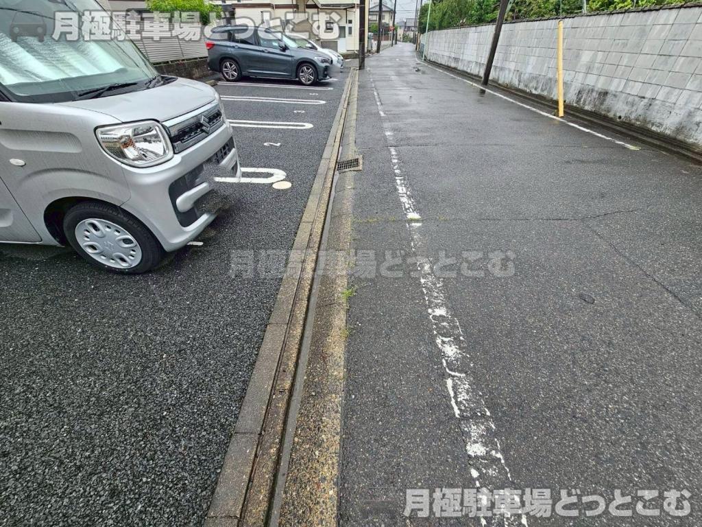 名古屋市北区光音寺町2丁目55の月極駐車場4