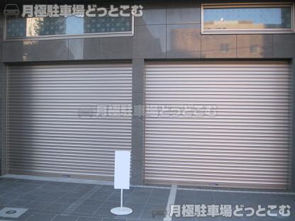 名古屋市東区葵1丁目13-15の月極駐車場2