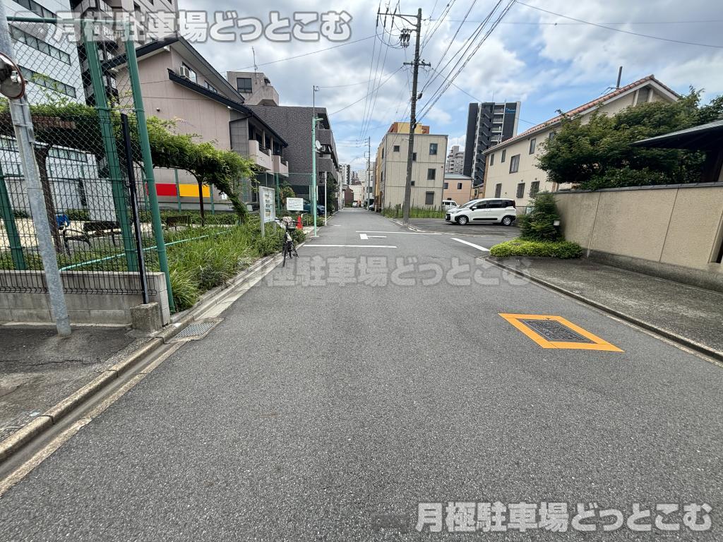 名古屋市東区葵2-3-43の月極駐車場4
