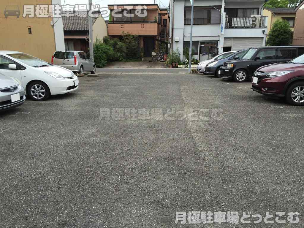 名古屋市中川区尾頭橋4丁目614-2の月極駐車場3