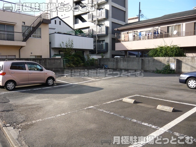 名古屋市西区新道1-2507の月極駐車場2