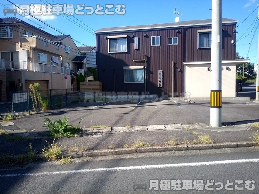 名古屋市緑区鹿山1丁目11の月極駐車場3