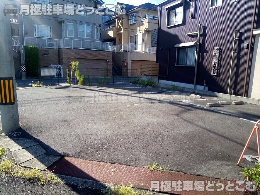 名古屋市緑区鹿山1丁目11の月極駐車場4