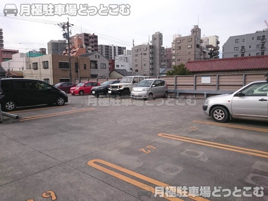 名古屋市中区千代田3-1715の月極駐車場2