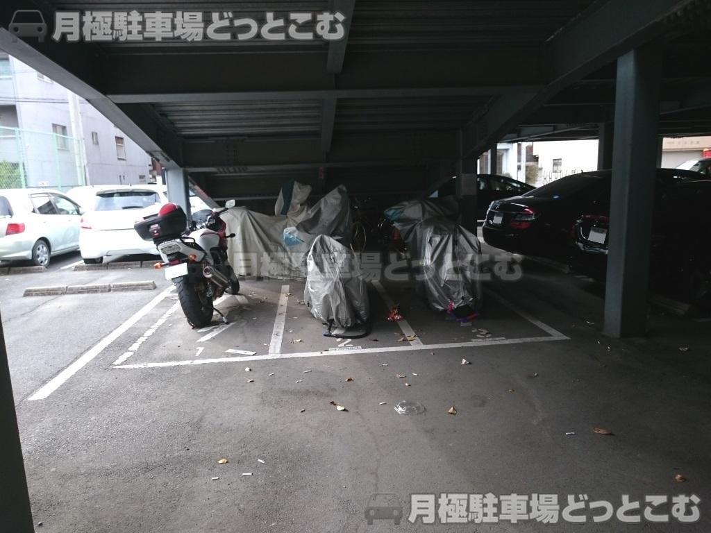 名古屋市中区千代田3-1715の月極駐車場2