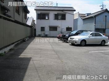 名古屋市中川区尾頭橋4丁目510-1の月極駐車場2
