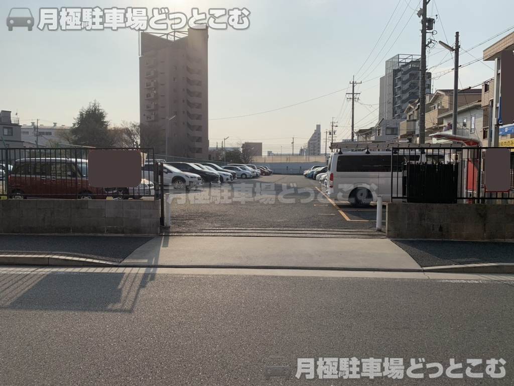 名古屋市中川区西日置2-1401の月極駐車場1