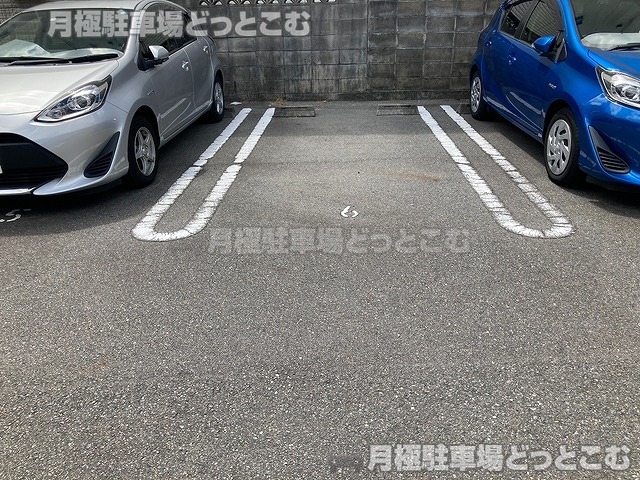 名古屋市中村区名駅5-803-1の月極駐車場5