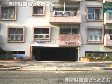 名古屋市千種区猫洞通1丁目3-2の月極駐車場3
