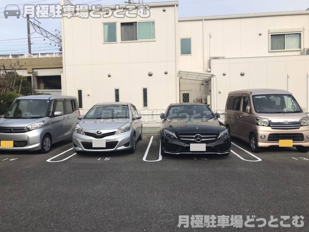 名古屋市南区道徳新町6丁目14の月極駐車場3